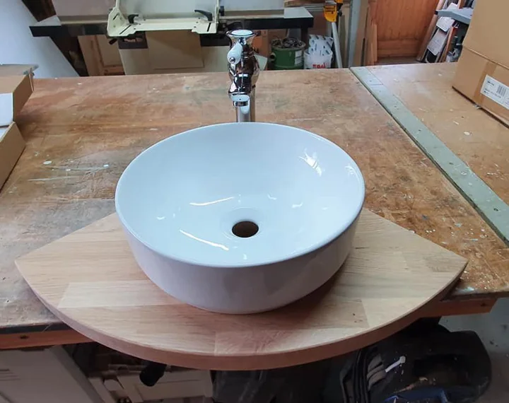 Bathroom furniture by RW Joinery — photograph 03