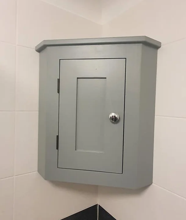 Bathroom furniture by RW Joinery — photograph 04