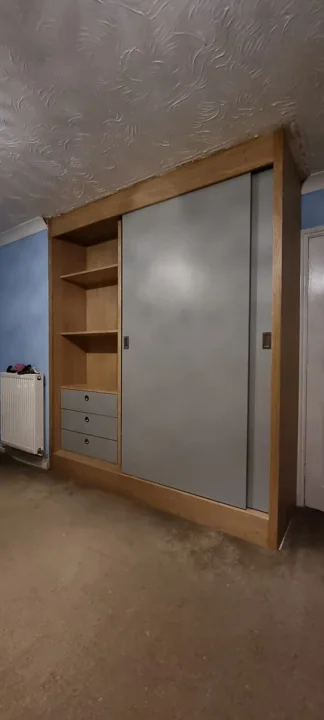 Fitted bedroom furniture by RW Joinery — photograph 18
