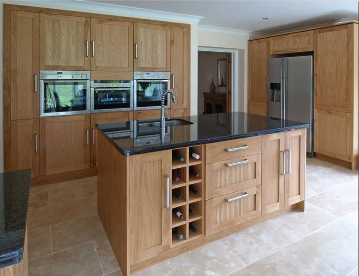 Handcrafted kitchen by RW Joinery — photograph 18