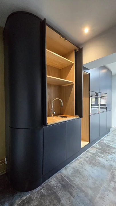 Handcrafted kitchen by RW Joinery — photograph 43