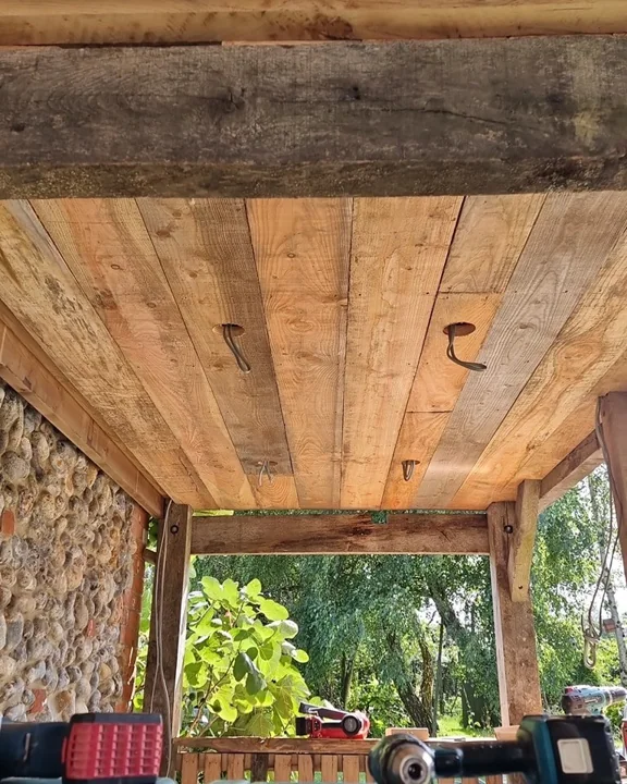 Outdoor joinery and garden building by RW Joinery — photograph 02