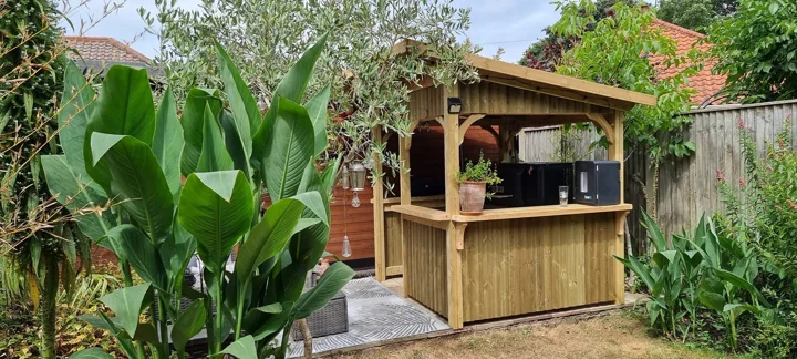 Outdoor joinery and garden building by RW Joinery — photograph 27